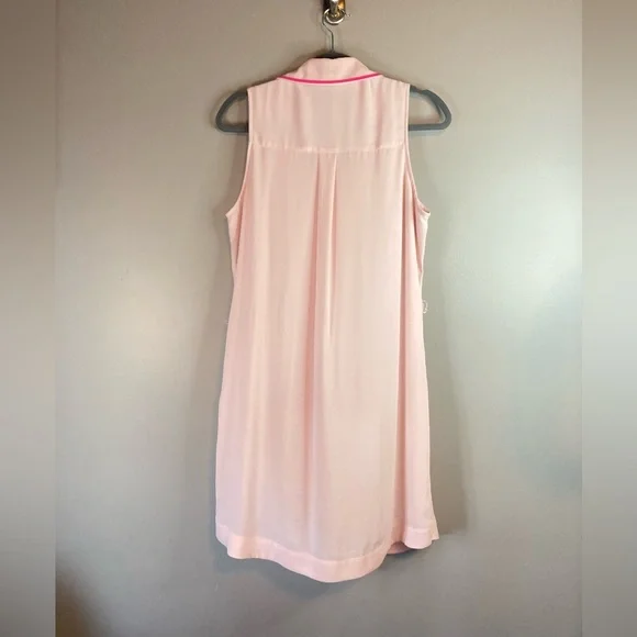 SOLD 🩷NWT Express M Dress
Button down Sleeveless
Sexy Hot Pink Barbiecore - Picture 5 of 9